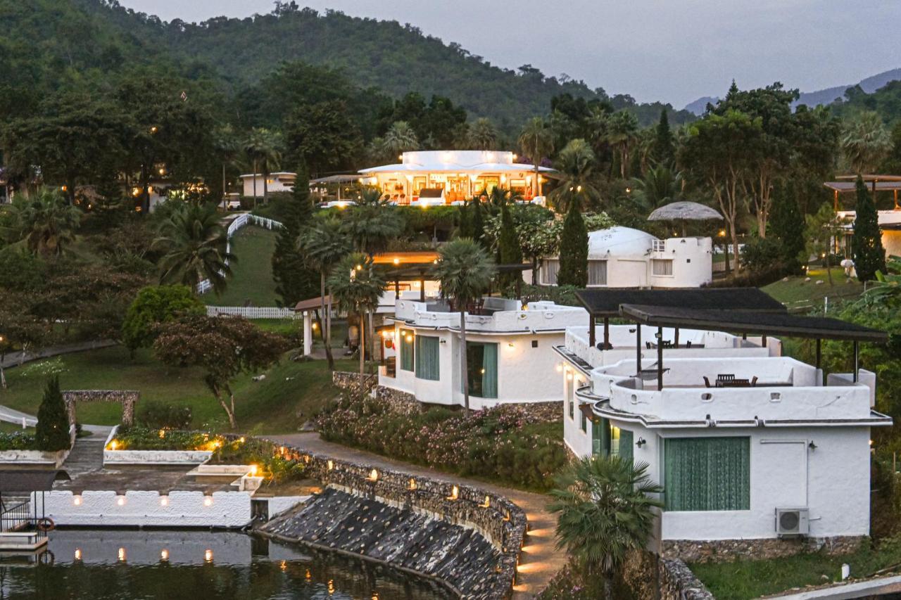 Swiss Valley Hip Resort Suan Phueng Exterior foto